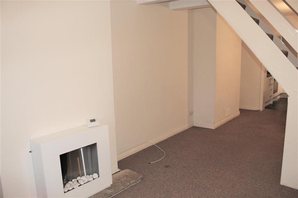 Lounge 2.jpg