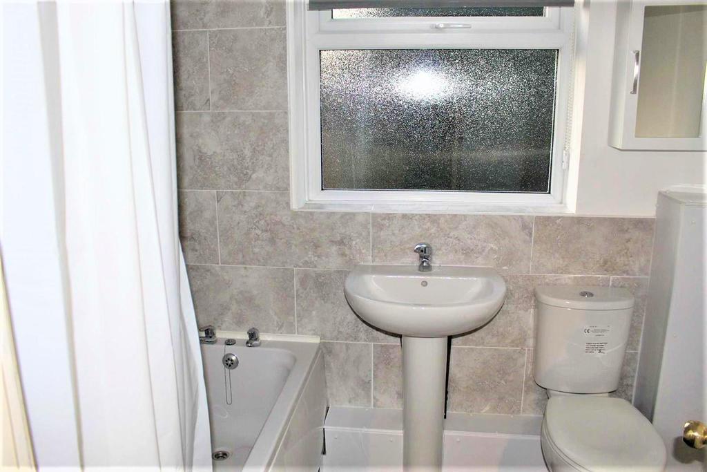 Bathroom1.jpg