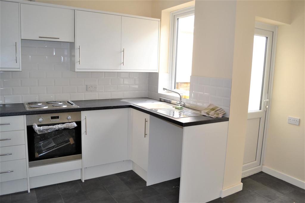 Kitchen 3.jpg