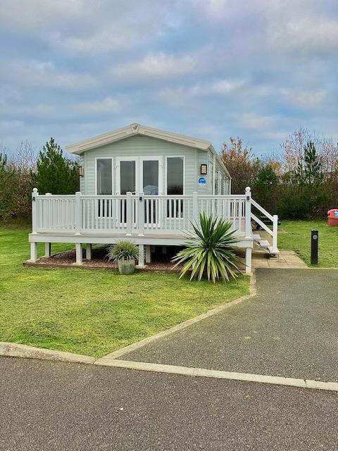Carefully chosen pitch with driveway