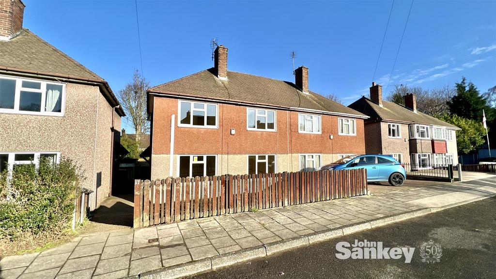 Cherry Grove, Mansfield 3 bed semidetached house £127,500