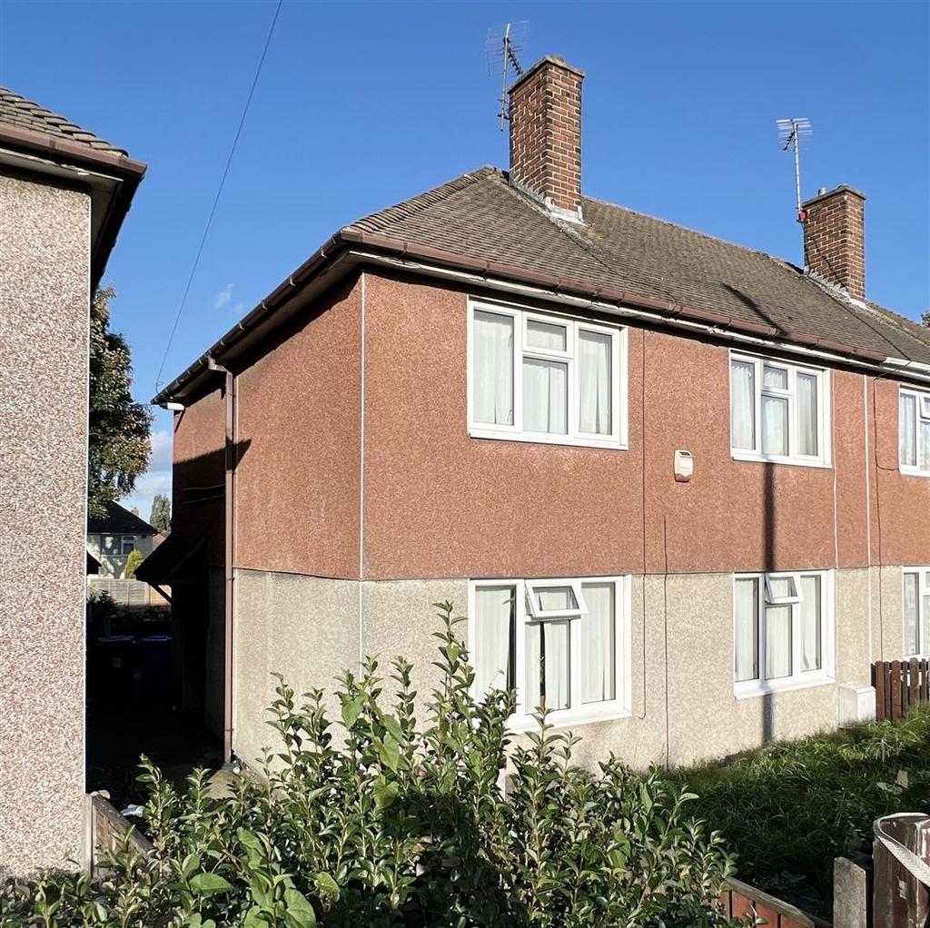 Cherry Grove, Mansfield 3 bed semidetached house £127,500