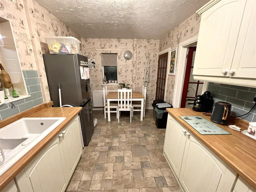 North Road, Gedney Hill, Spalding 3 bed semidetached house £195,000