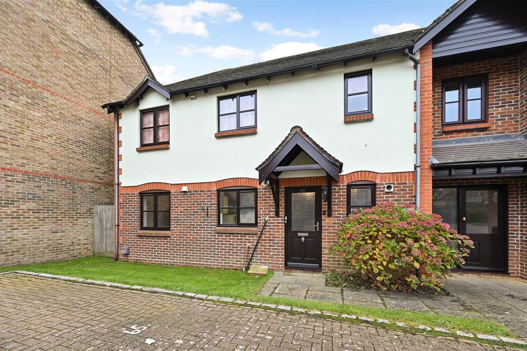 Woodlands Lane, CHICHESTER 2 bed apartment £1,100 pcm (£254 pw)
