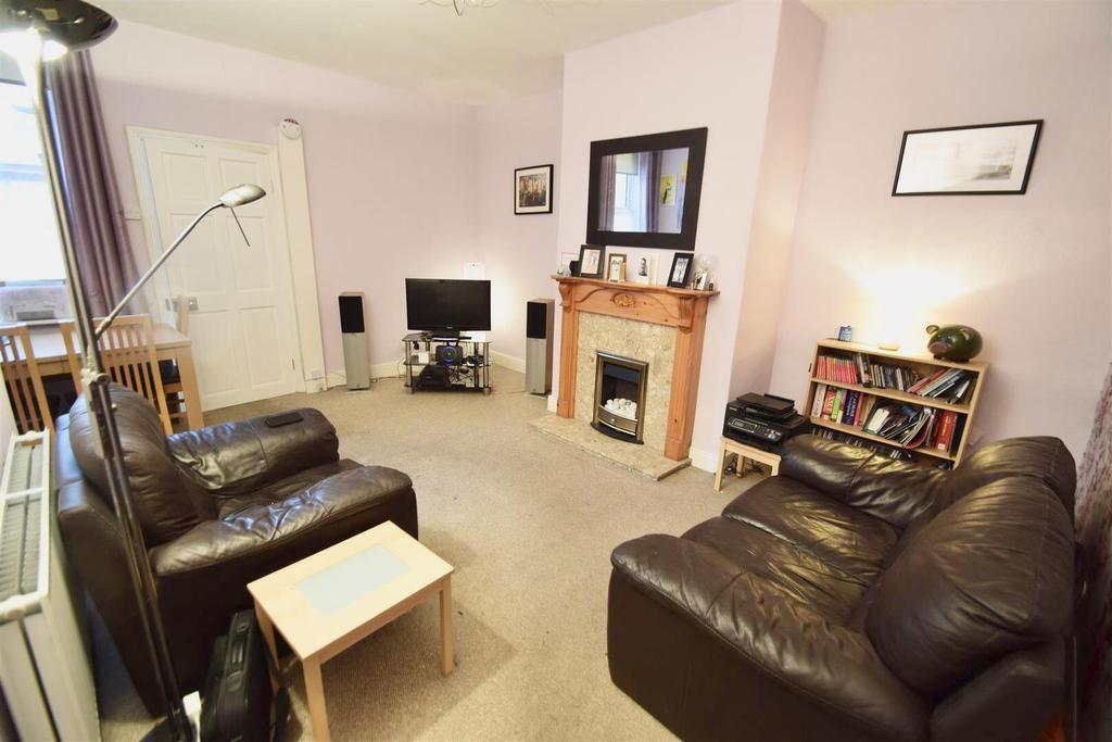 Victoria Terrace, Whitley Bay 3 bed flat £179,950