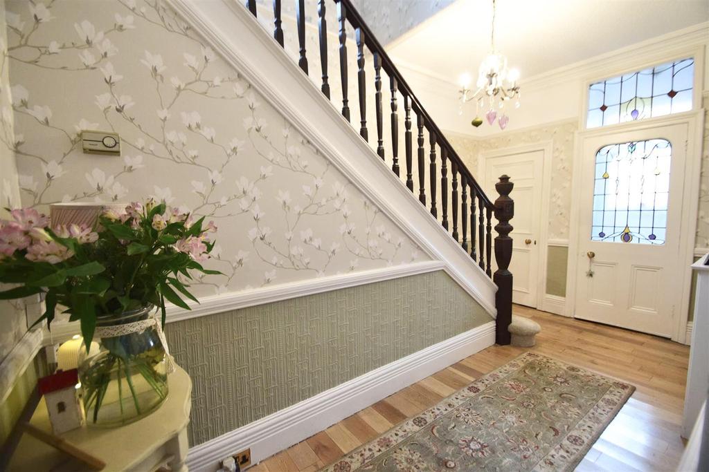 Kings Road, Whitley Bay 4 bed semidetached house for sale £625,000