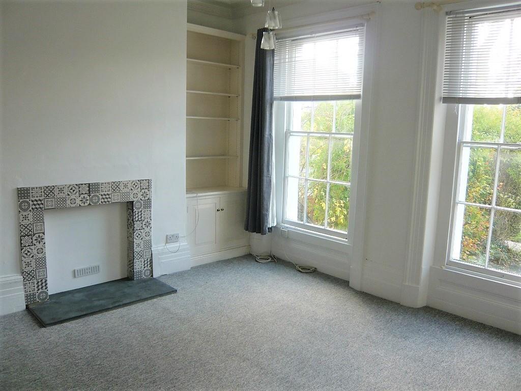 Grafton Road, Cheltenham 2 bed apartment £895 pcm (£207 pw)