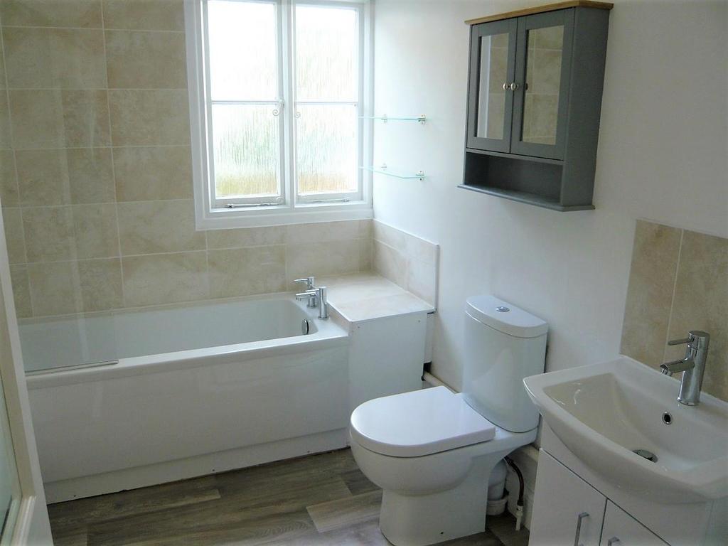 Grafton Road, Cheltenham 2 bed apartment £895 pcm (£207 pw)