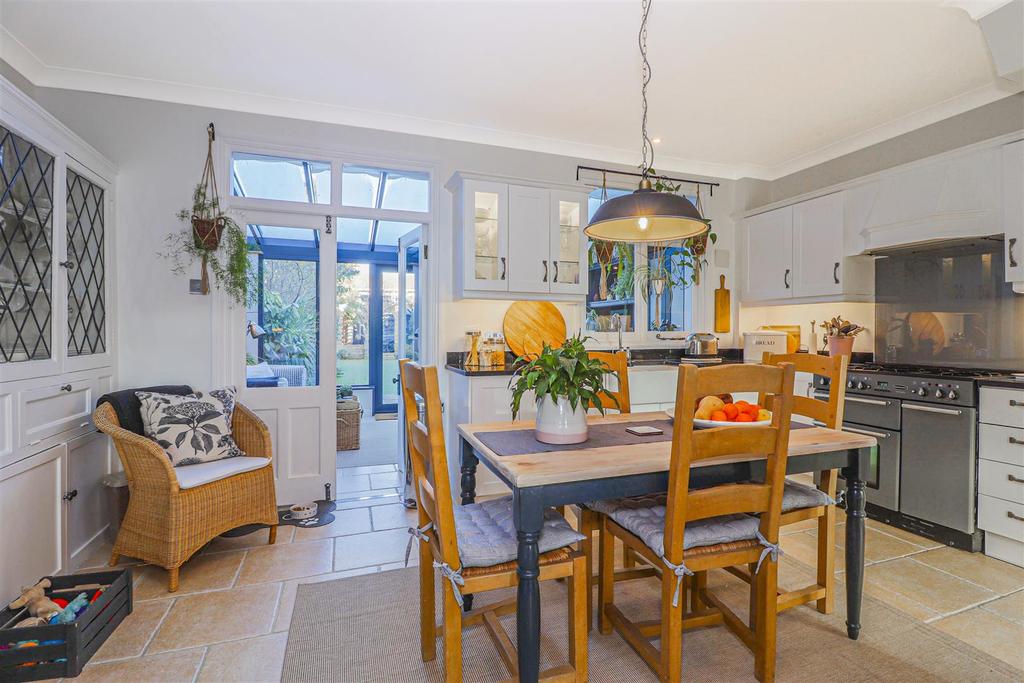 Russell Road, Enfield 3 bed terraced house £550,000