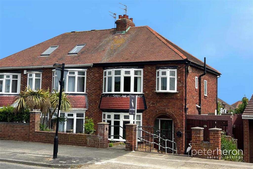 Cairns Road, Fulwell, Sunderland 3 bed semidetached house for sale £