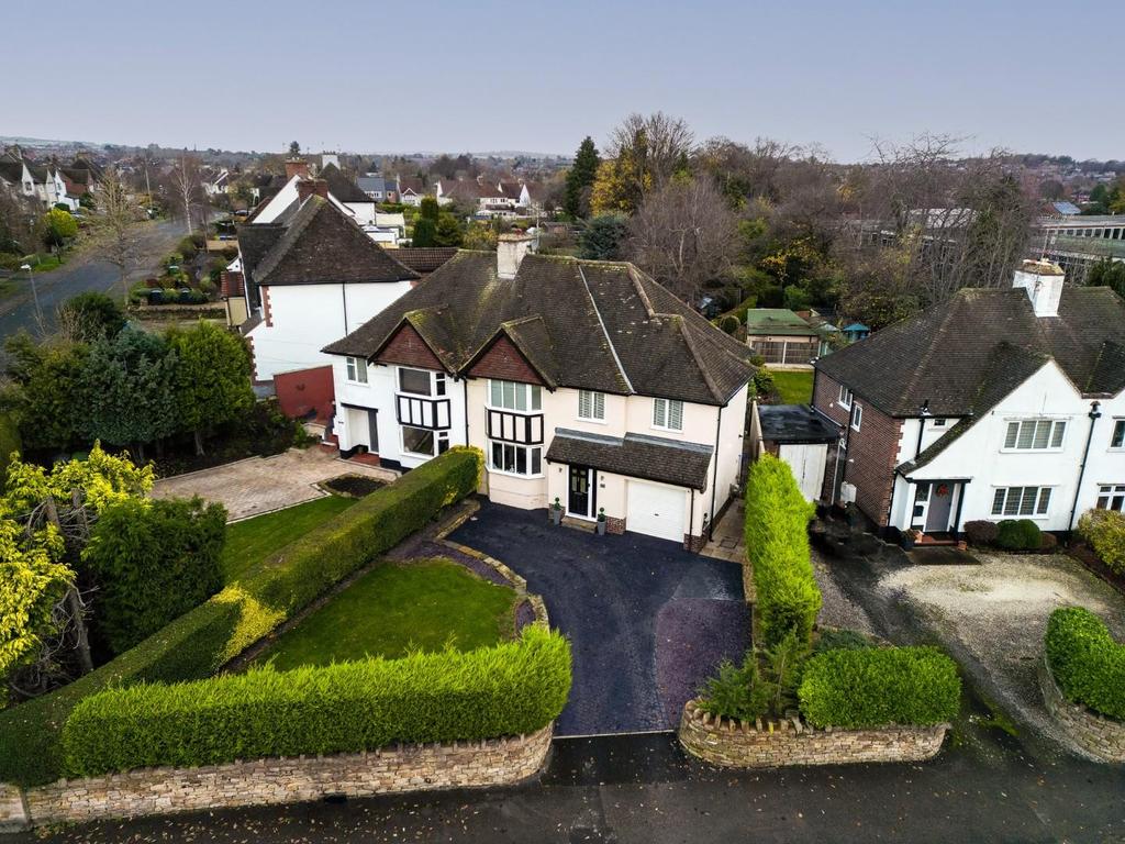 Old Road, Brampton, Chesterfield, S40... 4 bed semidetached house £450,000
