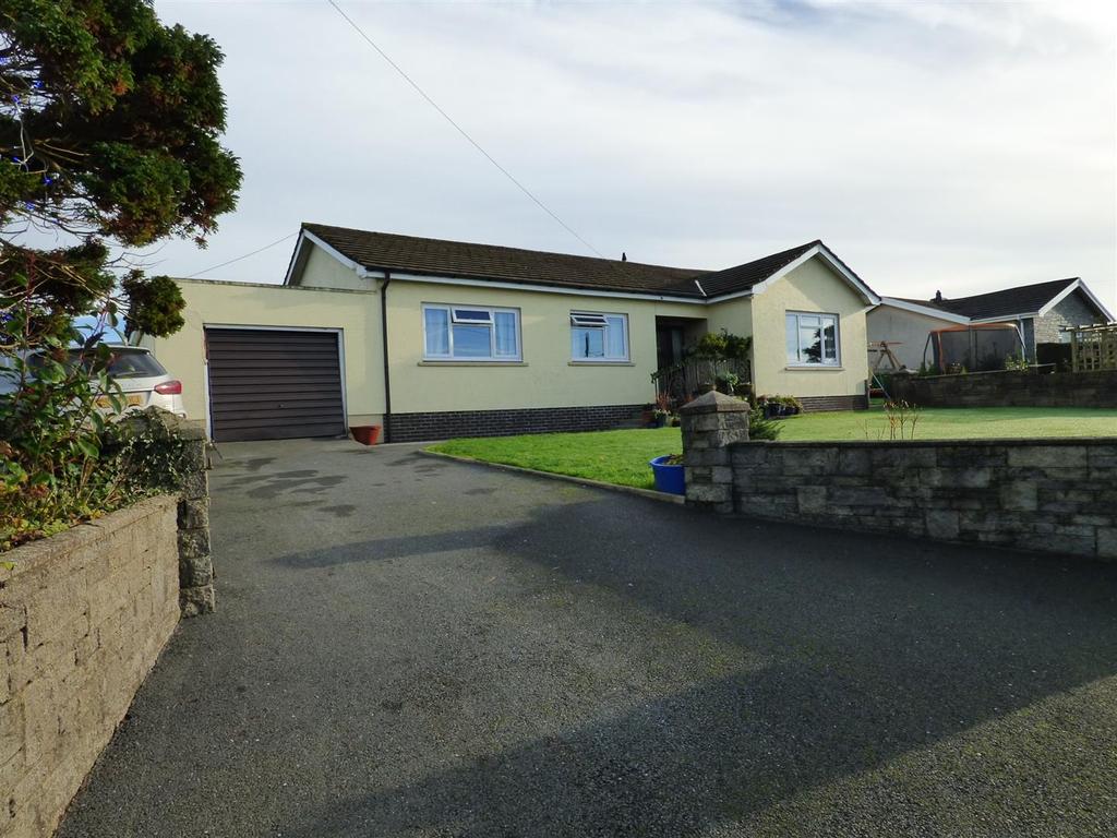 Blaenycoed Road, Carmarthen 3 bed bungalow £355,000
