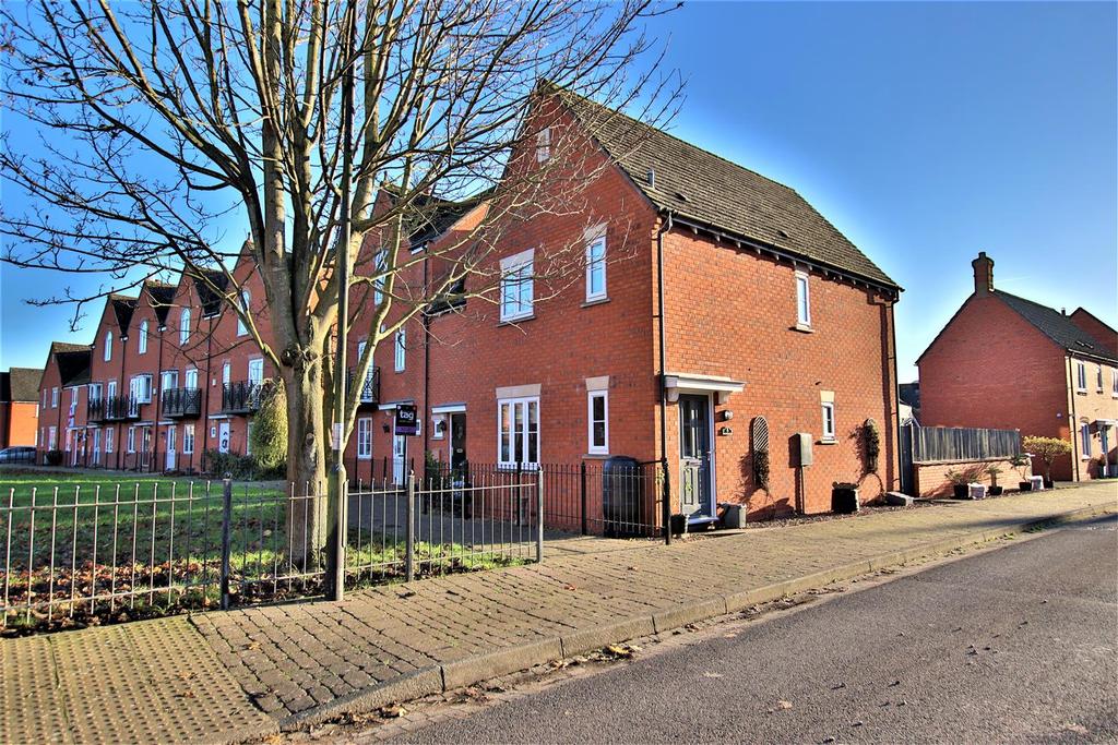 Woodrush Road, Walton Cardiff, Tewkesbury 3 bed end of terrace house