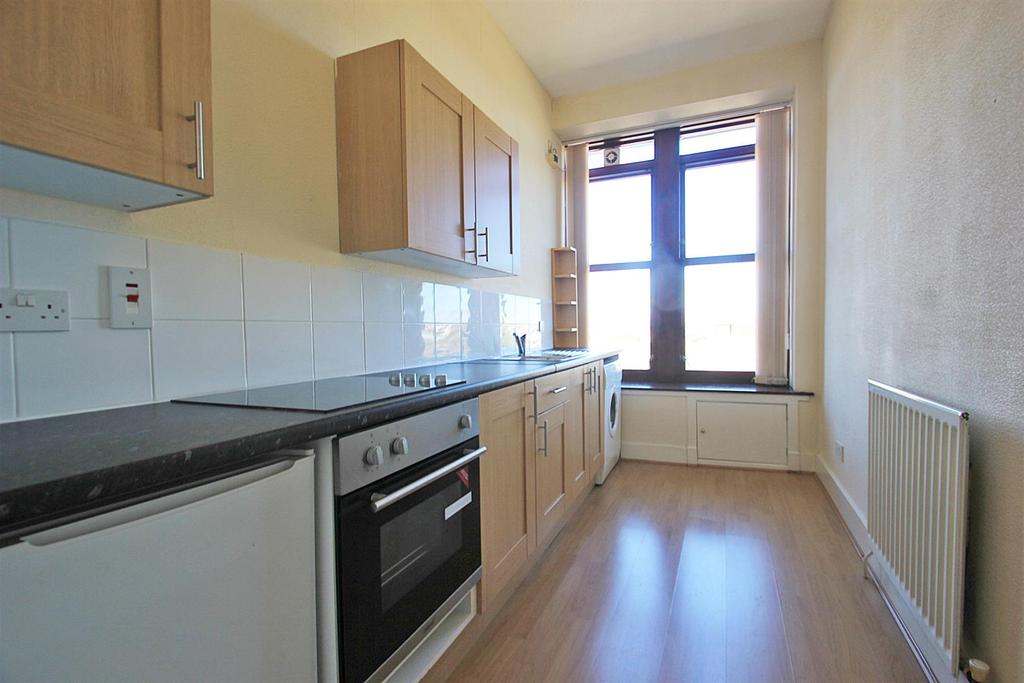 22 Renfield Street, Renfrew, Renfrewhire 1 bed flat £450 pcm (£104 pw)