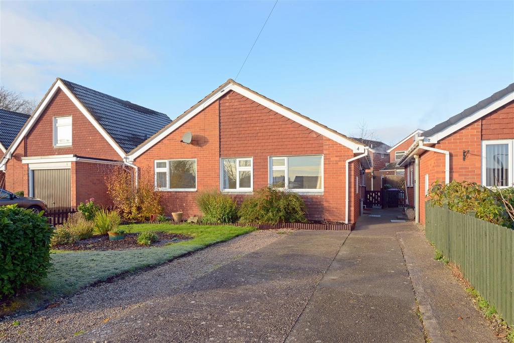 Summit Close, Reabrook, Shrewsbury 3 bed detached bungalow £329,950
