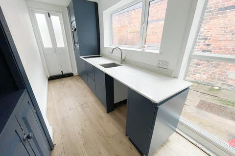 2 bedroom semi-detached house to rent, Hungate, Lincoln, LN1