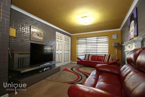 2 bedroom bungalow for sale - Northway,  Fleetwood, FY7