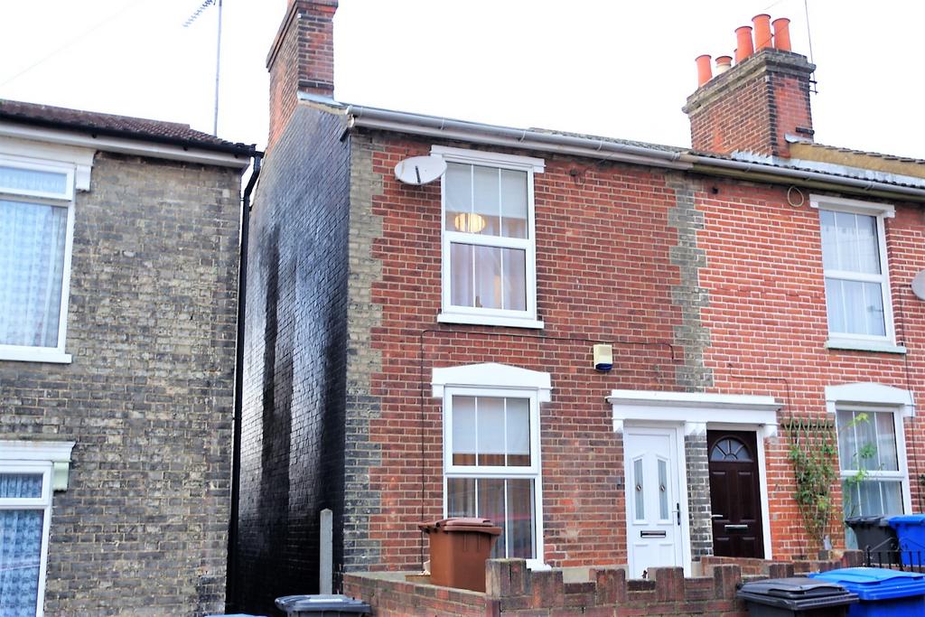 Wilberforce Street, Ipswich IP1 3 bed end of terrace house £199,950