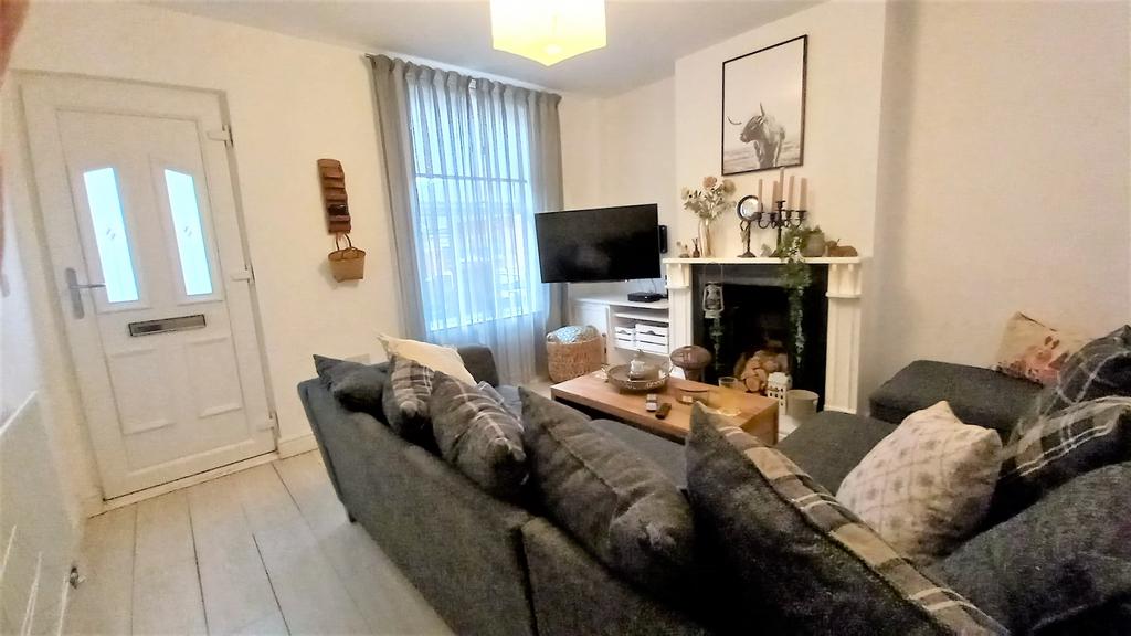 Wilberforce Street, Ipswich IP1 3 bed end of terrace house £199,950