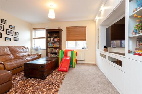 3 bedroom end of terrace house to rent, Gweal Avenue, Reading, Berkshire, RG2