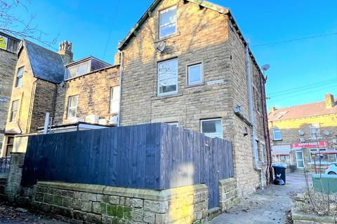 2 bedroom terraced house to rent, Cross Lister Street, Keighley, Bradford, BD21