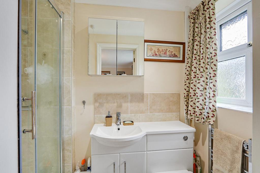 Bedroom 1 En-suite