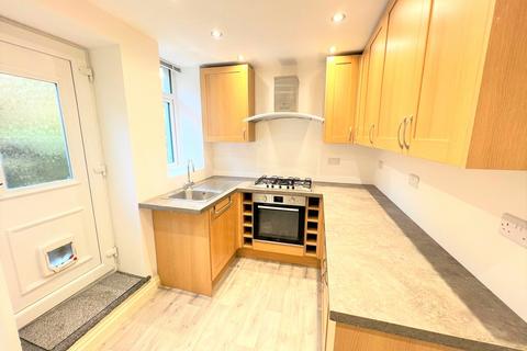 2 bedroom terraced house to rent, Cross Roads, Keighley,, Leeds, West Yorkshire, BD22