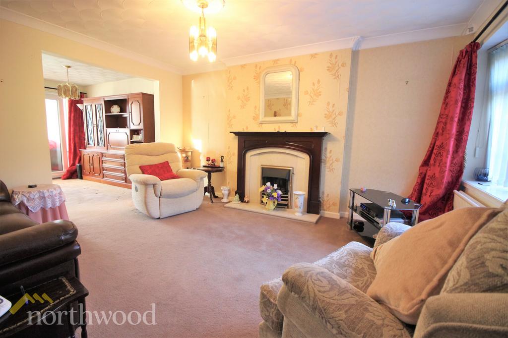 Kempton Park Fold, Kew, Southport, PR8 3 bed detached house for sale