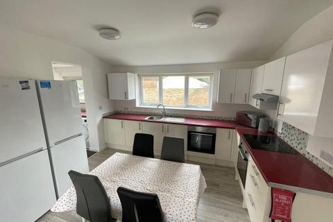 6 bedroom house share to rent, Keyworth Mews