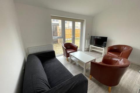 6 bedroom house share to rent, Keyworth Mews