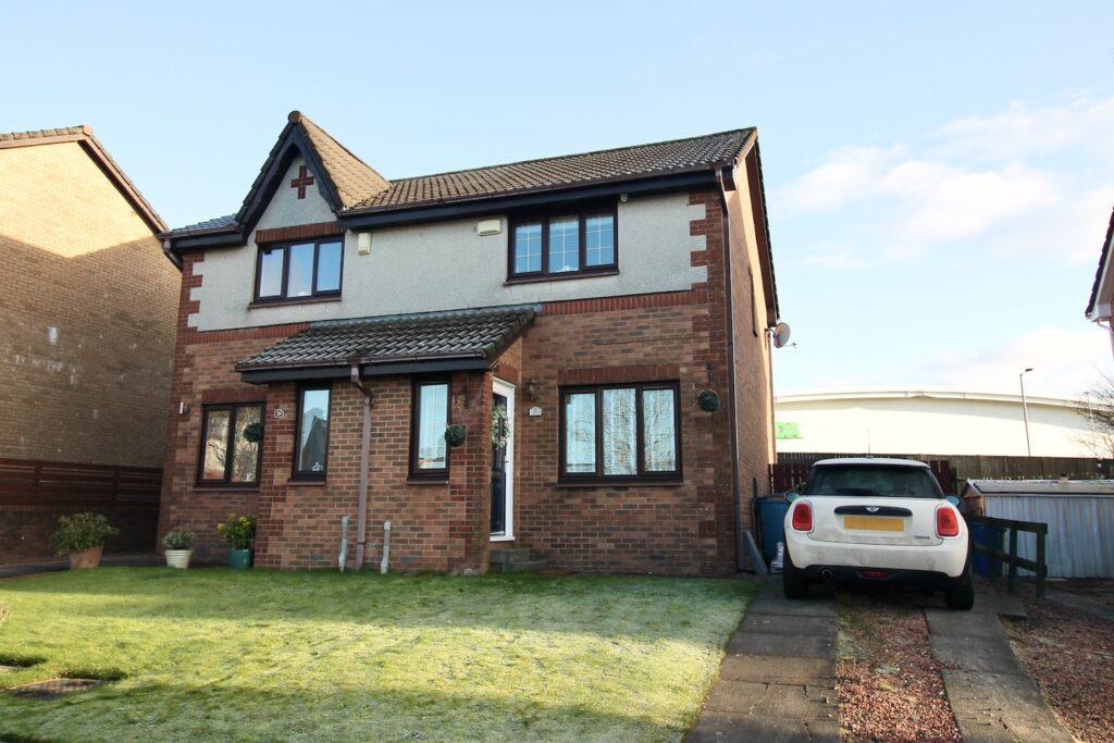 Louden Hill Road Robroyston G33 1GA 2 bed semi-detached house - £165,000