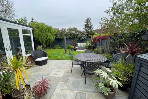 10 Beech Close, Southam, CV47 1HU
