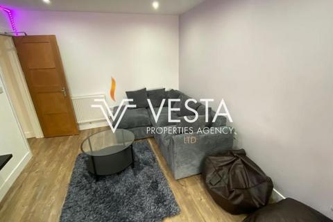 5 bedroom terraced house to rent, Knight Avenue, Coventry