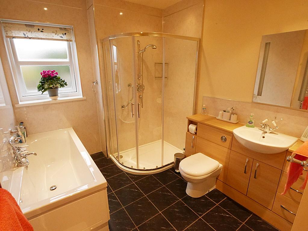 2 Hardthorn Meadows, Dumfries, DG2 9 HW - Braidwood