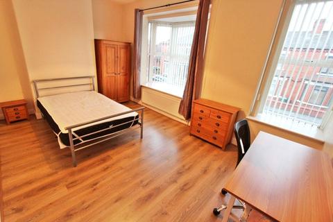 4 bedroom terraced house to rent - Great Western Street, Manchester, Greater Manchester, M14