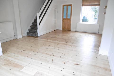 3 bedroom terraced house to rent, Ashford Road, Brighton BN1