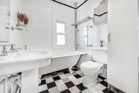 73 Bronson Road, London, SW20 8DZ