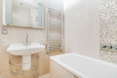 3 bedroom house to rent, Bedford Villas, Whitehead Close, Earlsfield, SW18