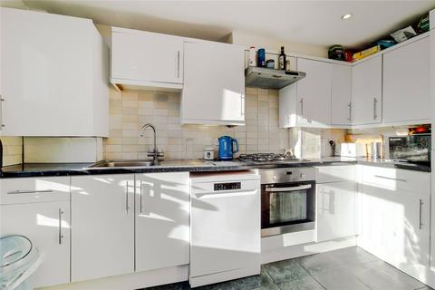 3 bedroom apartment for sale - Grafton Road, London, NW5