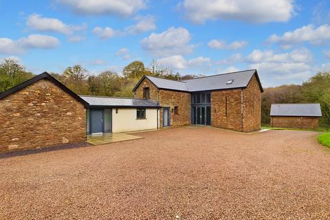 5 bedroom detached house for sale, Tregare NP25