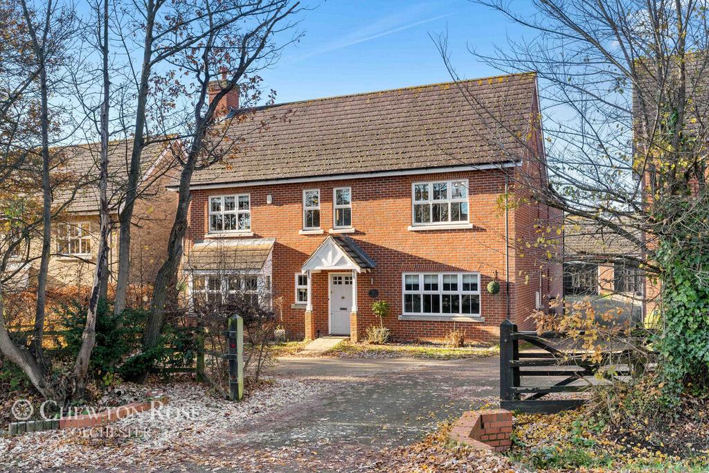 Kelvedon Road, Wickham 5 bed detached house £1,050,000