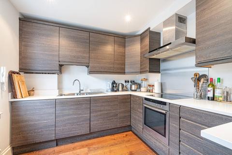 Garden Flat, 53 Belsize Park, London, NW3 4EE