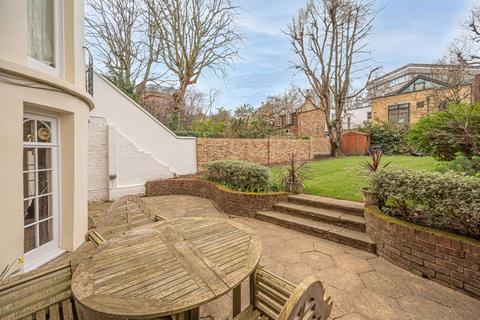 Garden Flat, 53 Belsize Park, London, NW3 4EE