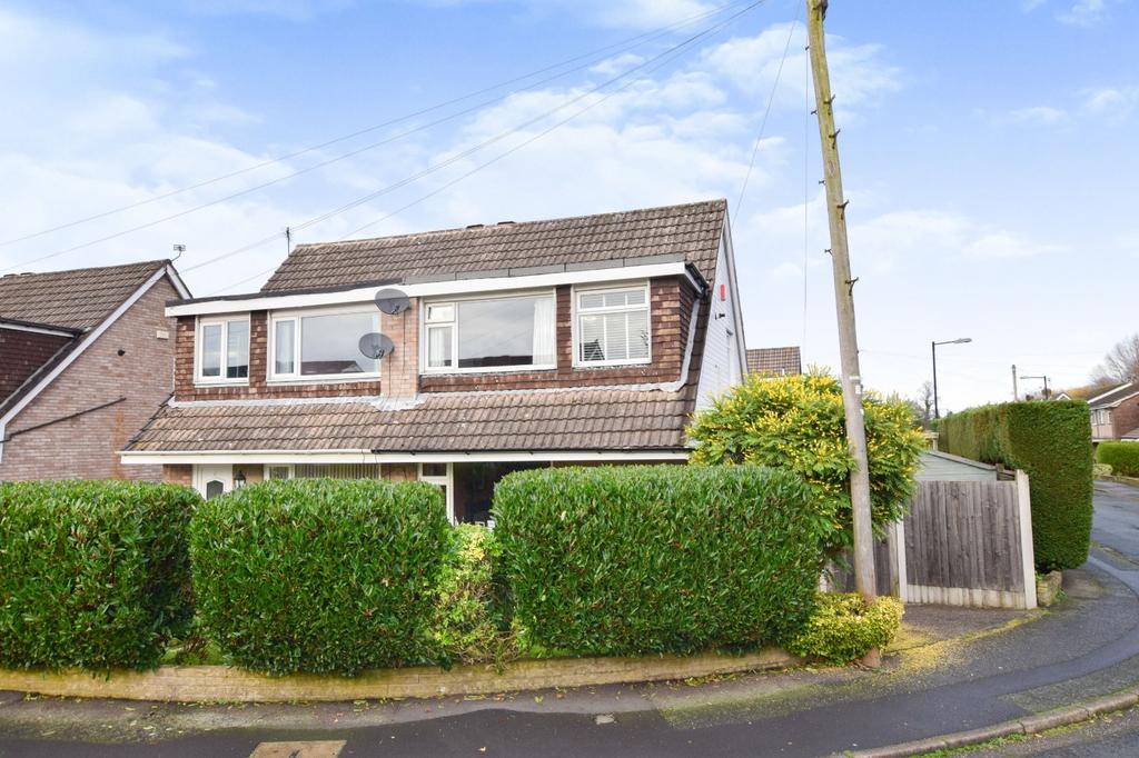 Prestbury Avenue, Altrincham... 3 bed semidetached house £360,000