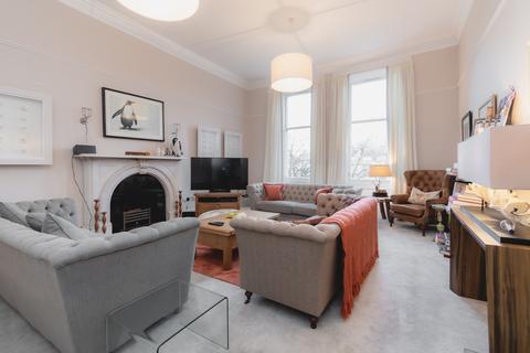 3 bedroom apartment to rent, Lancaster Terrace, Flat 1/1, Dowanhill, Glasgow, G12 0UT