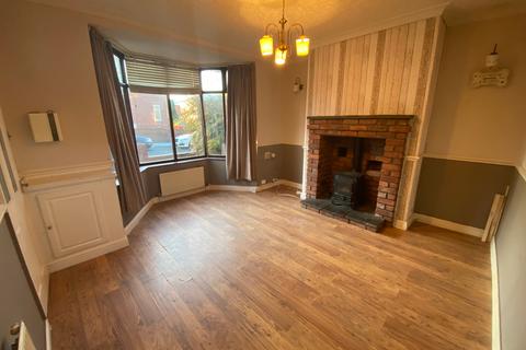 3 bedroom semi-detached house for sale - Frederick Avenue,Shaw,Oldham,OL2 8SQ