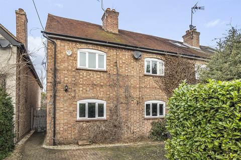 22 Dedmere Road, Marlow, SL7 1PG