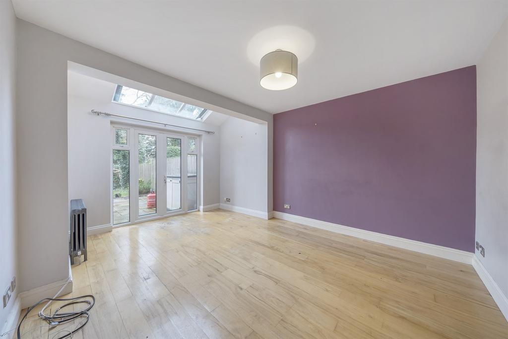 Dedmere Road, Marlow 4 bed semidetached house £975,000