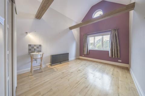 22 Dedmere Road, Marlow, SL7 1PG