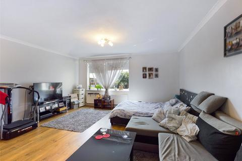 1 bedroom apartment to rent, Whitley Close, Stanwell, Staines-upon-Thames, Surrey, TW19